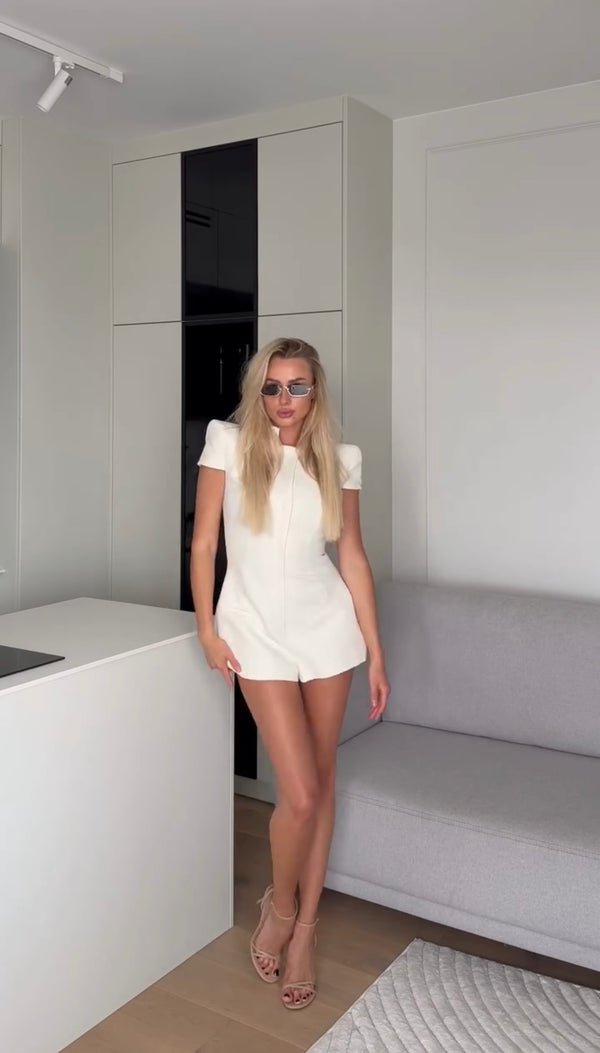TUTINA AZARA